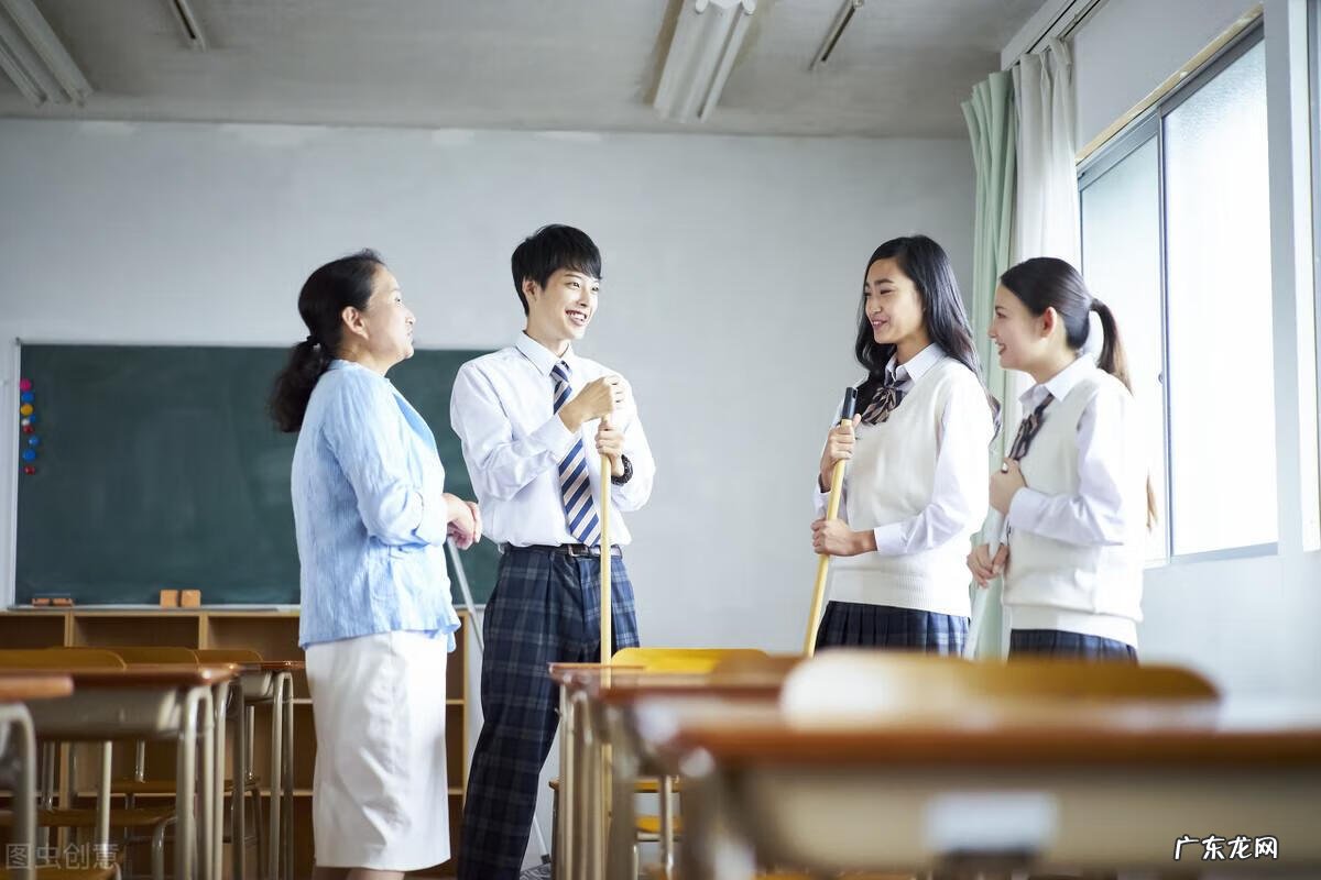 我们身边的榜样 榜样就在我身边作文