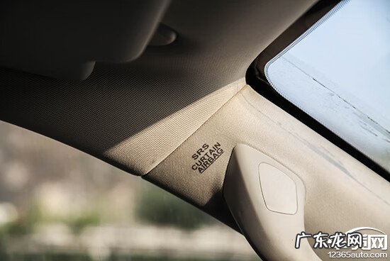 哈弗h9暖风机图在哪 哈弗h9出风口拆卸步骤