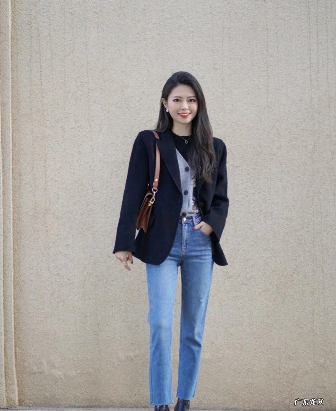 开衫下身配什么好看 针织开衫搭配