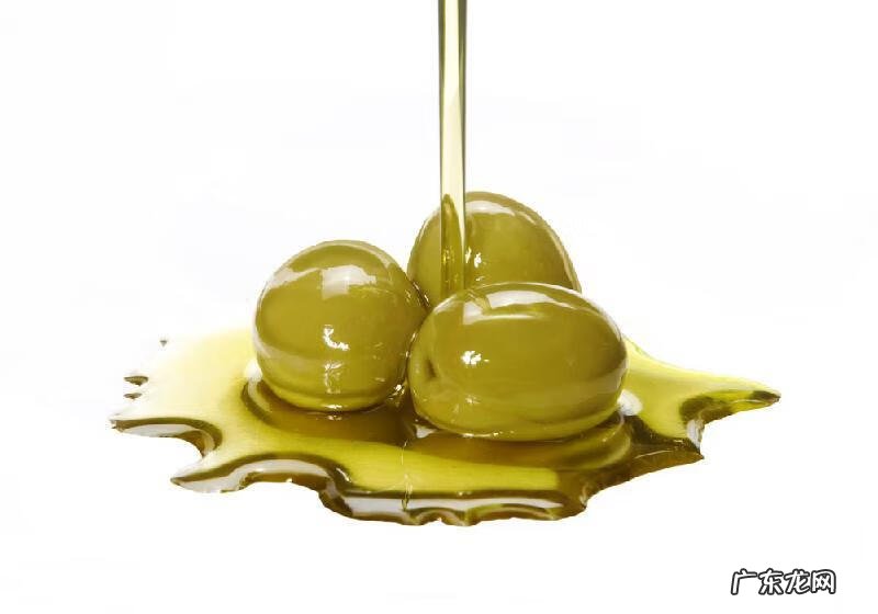 食用橄榄油的功效与作用 橄榄油的功效与作用及食用方法