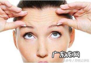 抬头纹深是怎么回事 抬头纹很深怎么回事