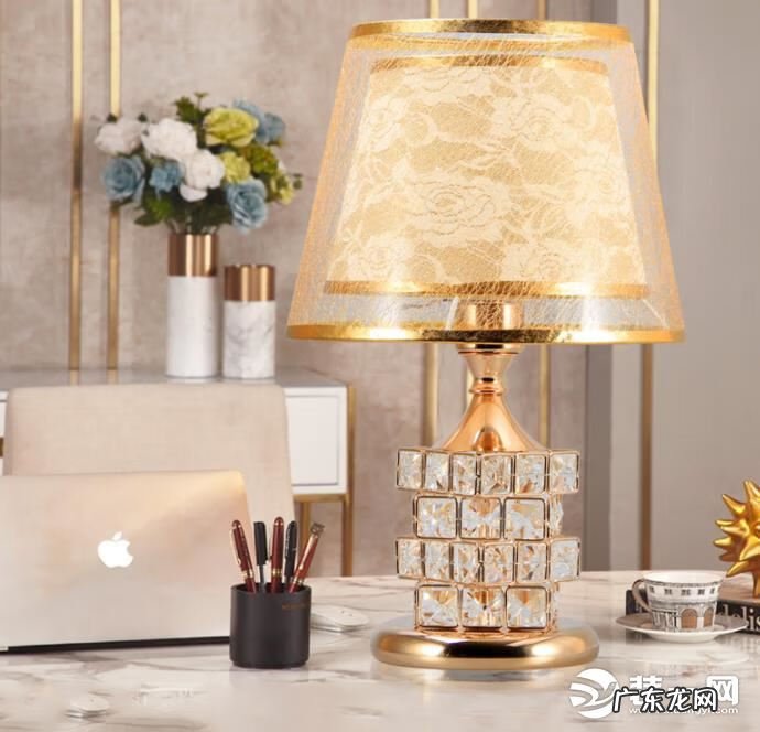 水晶吊灯好不好 水晶吊灯风水好吗