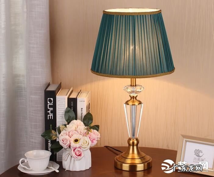 水晶吊灯好不好 水晶吊灯风水好吗