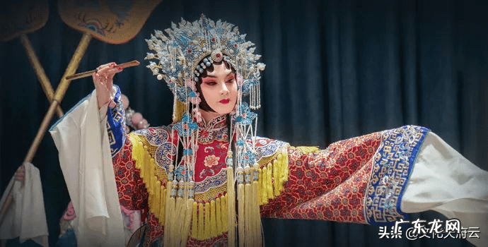 京剧化的妆叫什么 京剧妆容