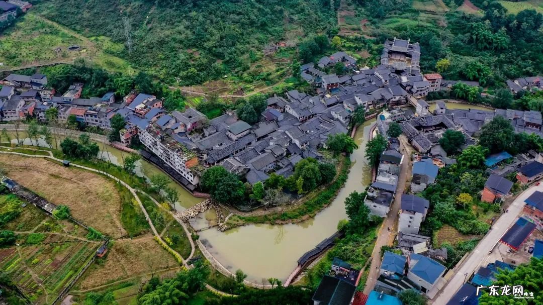 铜门环的寓意 宗祠的风水左环右抱意义