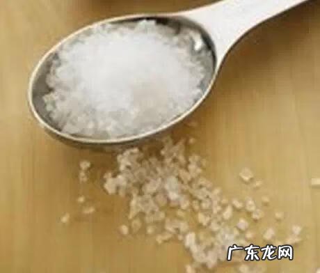 大粒粗盐的功效与作用 大粒盐的风水作用