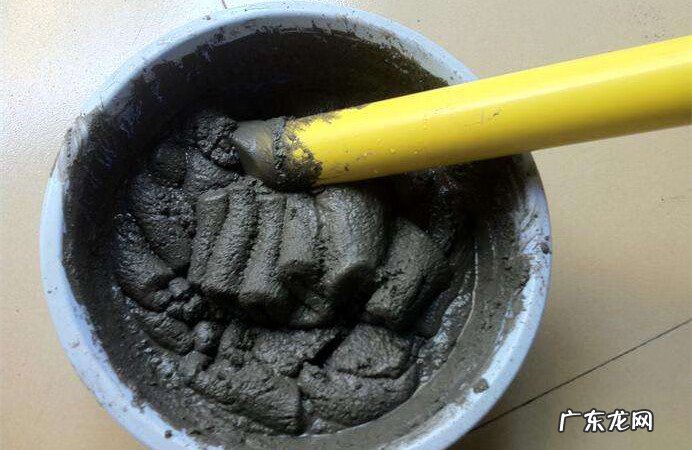 窗户下裂缝什么原因造成的 窗户有裂纹