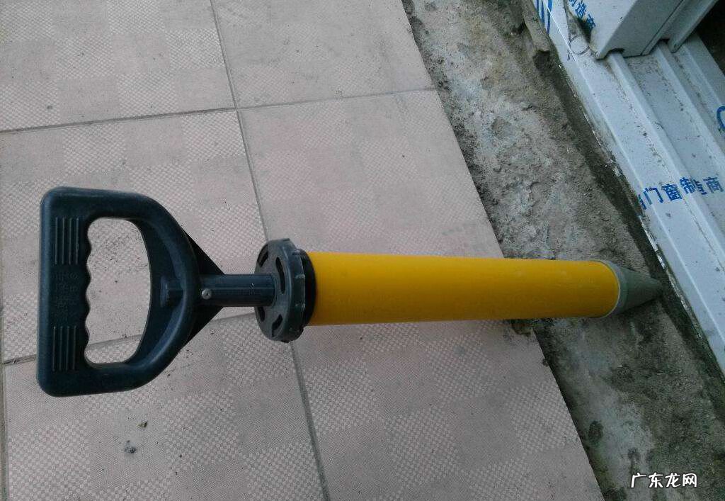 窗户下裂缝什么原因造成的 窗户有裂纹