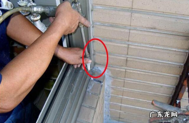 窗户下裂缝什么原因造成的 窗户有裂纹