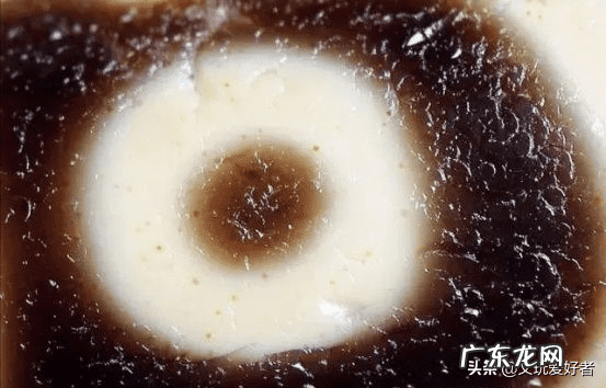 三眼天珠寓意 吉祥风水天珠是几眼