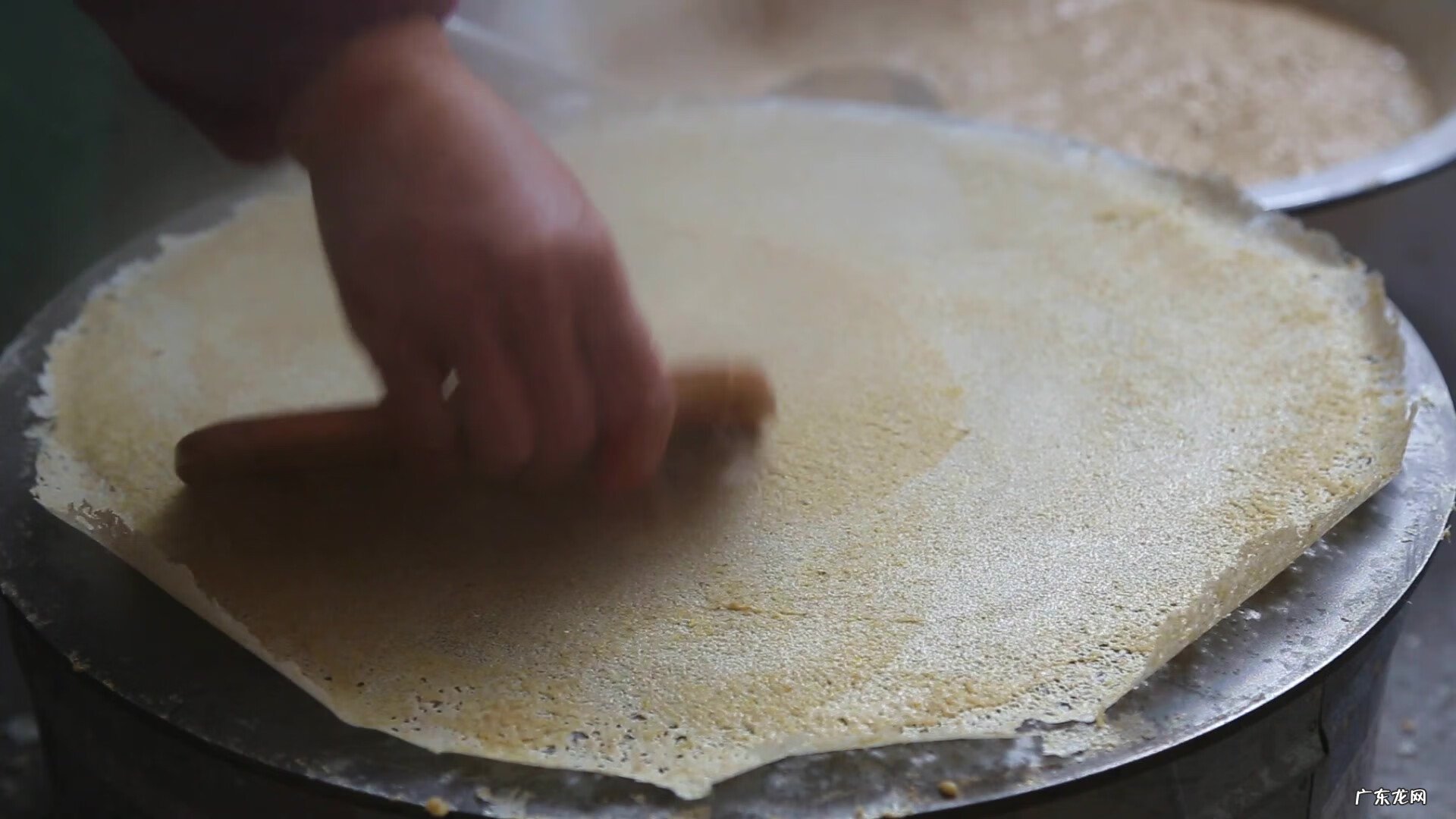 普通煎饼的做法 小鏊煎饼做法
