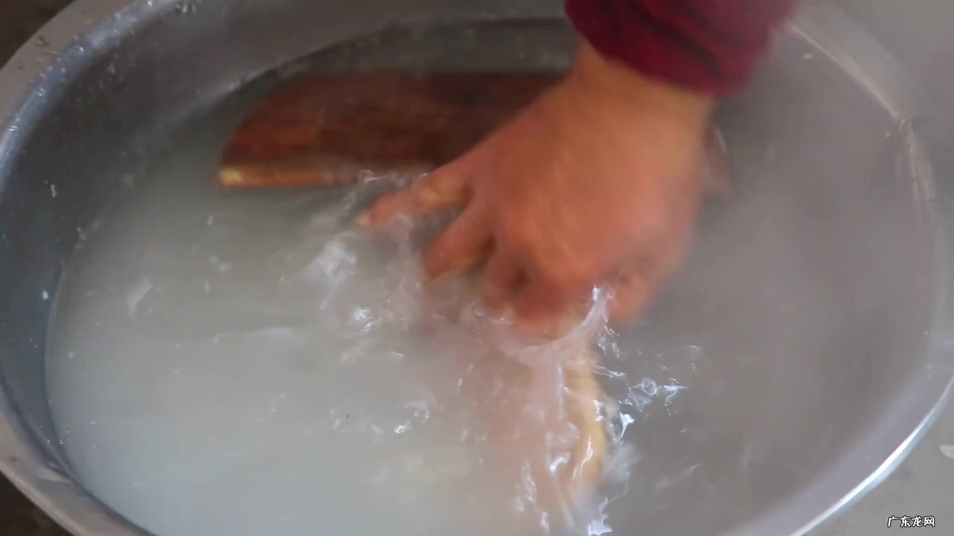 普通煎饼的做法 小鏊煎饼做法