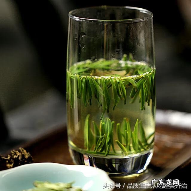 螃蟹和哪些不能一起吃 螃蟹不能和什么一起吃为什么