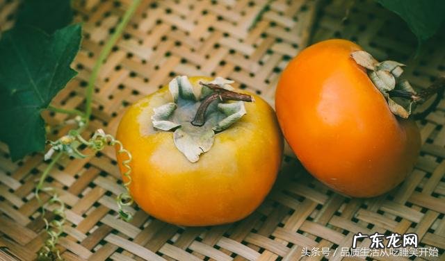 螃蟹和哪些不能一起吃 螃蟹不能和什么一起吃为什么