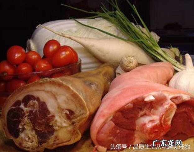 螃蟹和哪些不能一起吃 螃蟹不能和什么一起吃为什么