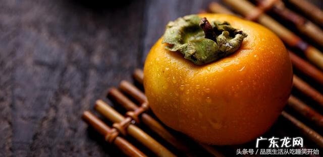 螃蟹和哪些不能一起吃 螃蟹不能和什么一起吃为什么