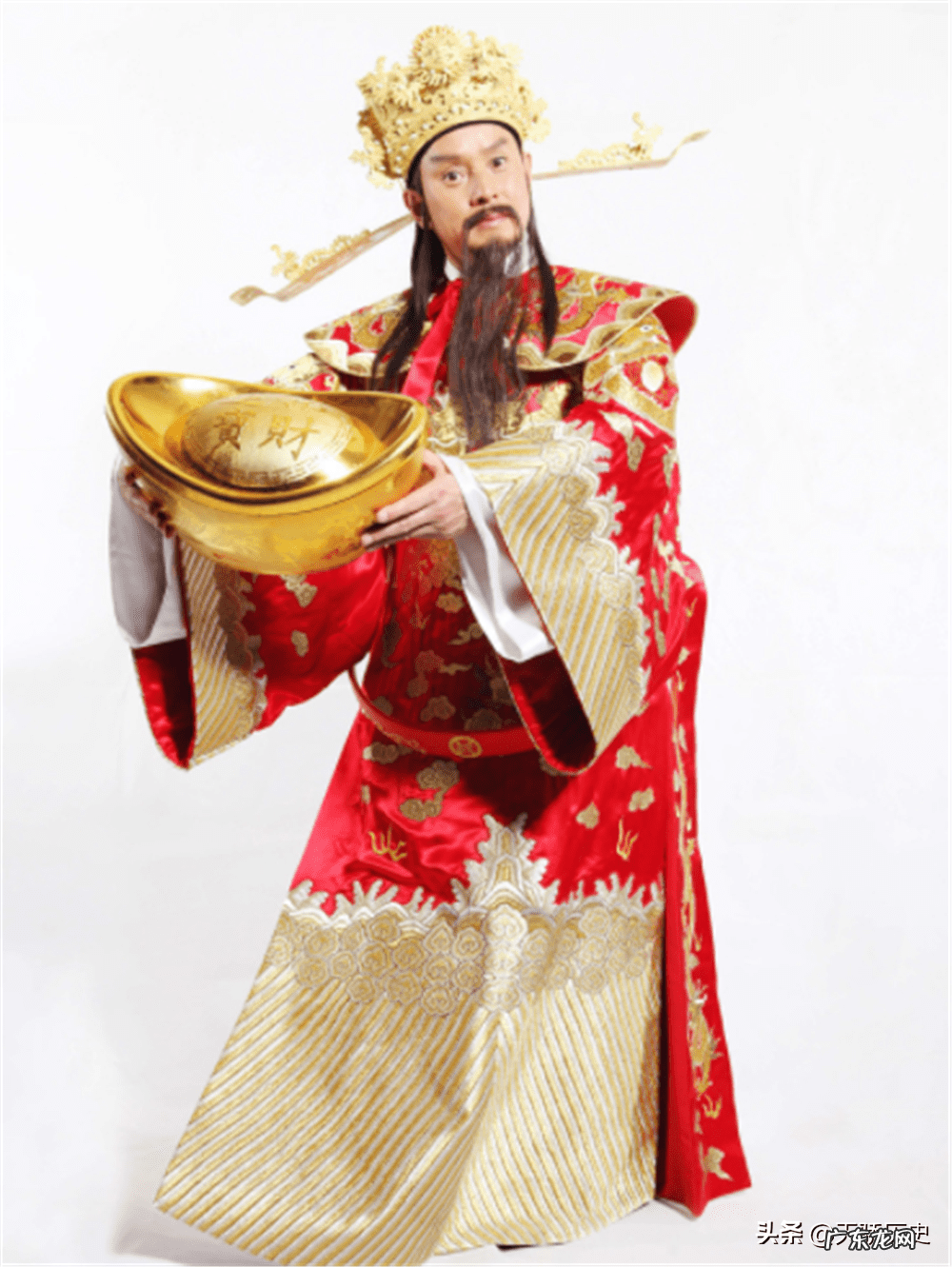 大年初一如何接财神 大年初一 接财神