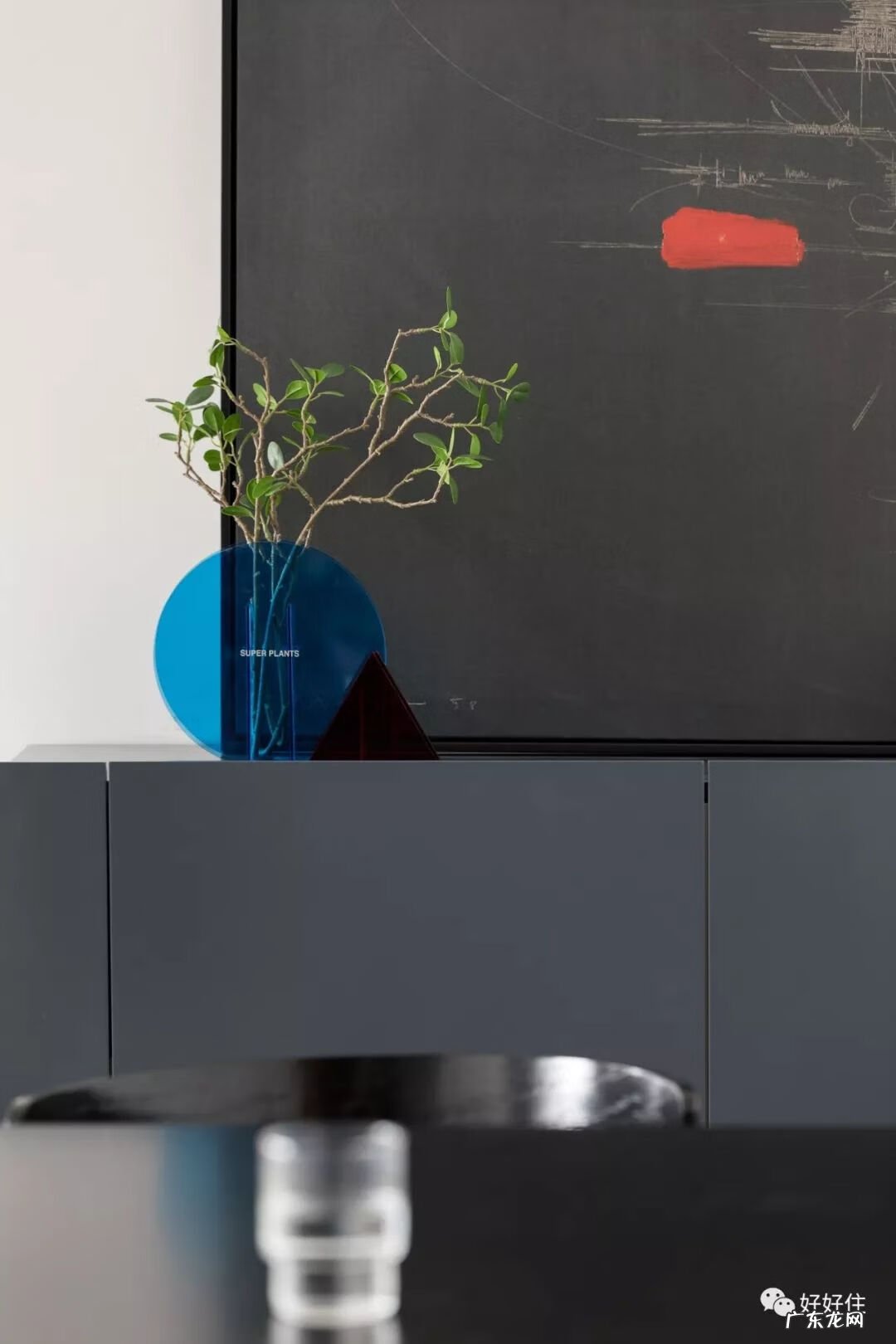 厨房用玻璃做墙风水有讲究 用玻璃做墙面的风水