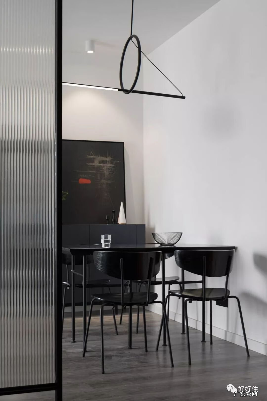 厨房用玻璃做墙风水有讲究 用玻璃做墙面的风水