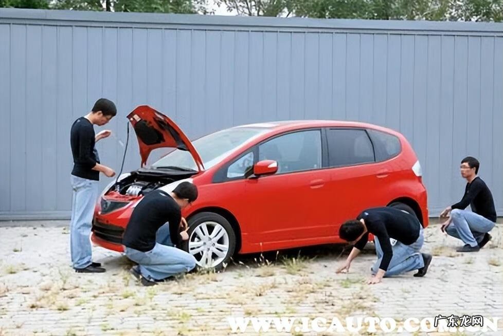 新车首次保养都保养什么