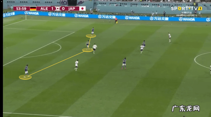 连教练都不如日本，国足全方位落后日本，森保一向国际教练靠拢