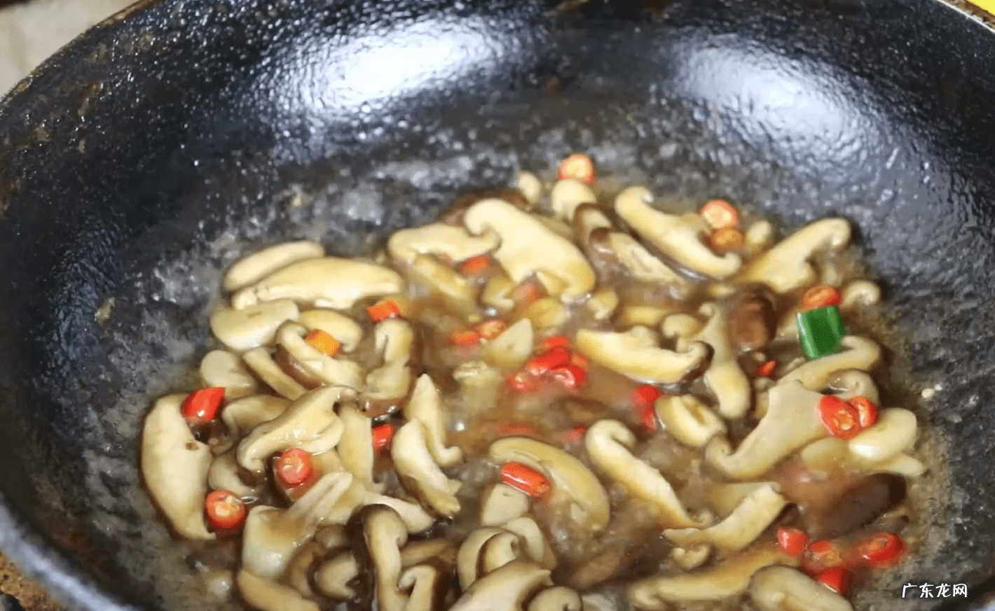 香菇怎么做才能好吃 怎么做香菇好吃