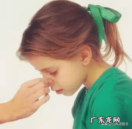 孩子流鼻血的正确处理方法 7岁孩子流鼻血是什么原因引起的