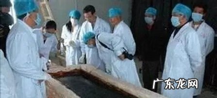 广东十大风水宝地名墓 广西风水宝地天然石棺