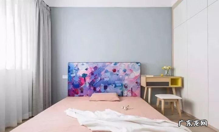 客厅电视柜摆放风水 架空电视柜的样式