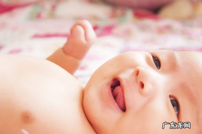 不小心碰到新生儿囟门 囟门
