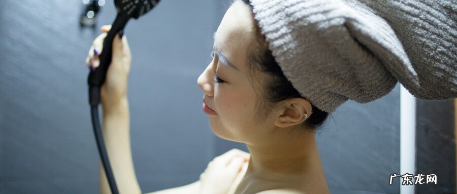 第一天来例假可以洗头吗 来例假可以洗头么