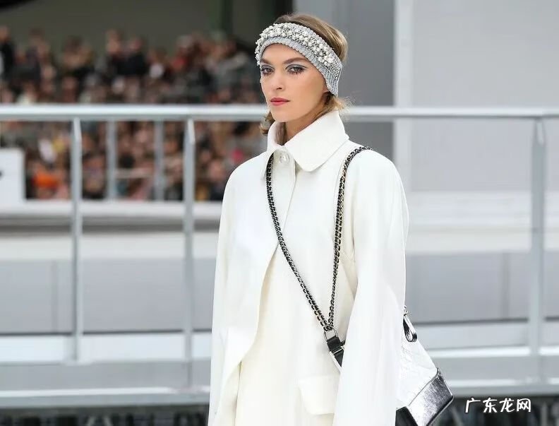 胸比以前大了是怎么回事 为什么胸大了好多