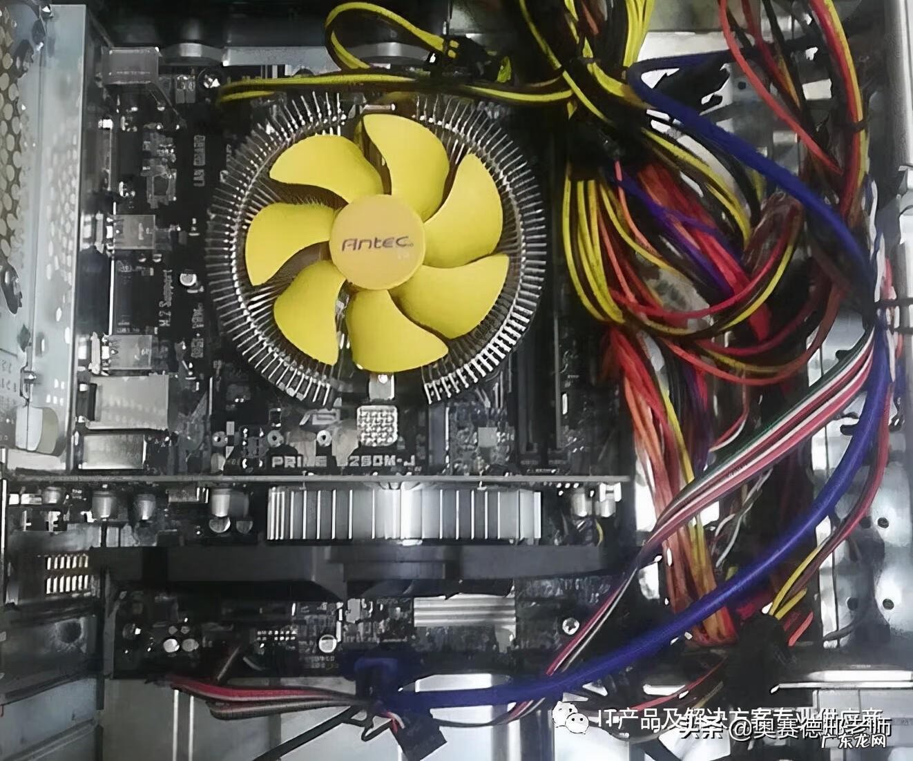 开机黑屏什么都不显示