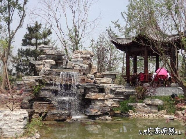 房子北面有鱼池好吗 房子的西北方向有鱼池好吗