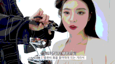 圆脸适合长卷发吗 圆脸卷发发型图片大全