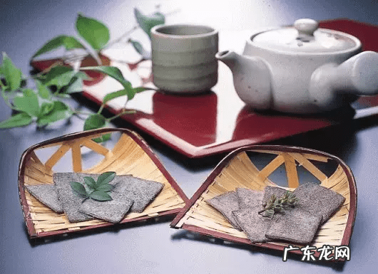 秋天应喝什么茶 秋天喝什么茶叶