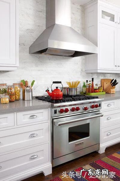 刀放柜子里影响风水吗 风水一进门柜子挂菜刀