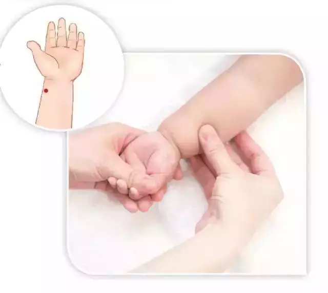 孩子发烧是怎么引起的 孩子发烧怎么办教你一招快速降温