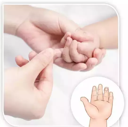 孩子发烧是怎么引起的 孩子发烧怎么办教你一招快速降温