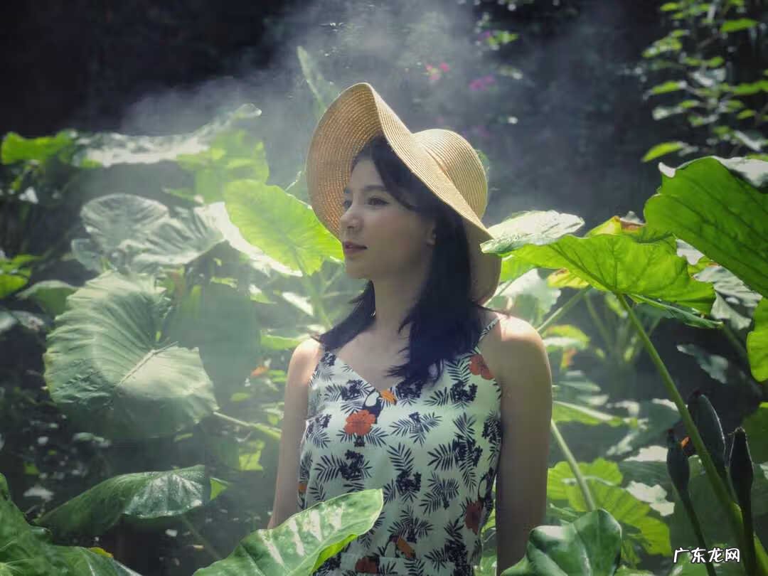 吊带连体裤配什么上衣 吊带连体裤怎么搭配上衣