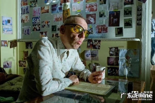 雷顿教授与恶魔之箱花草茶 雷顿教授与恶魔之箱安东尼