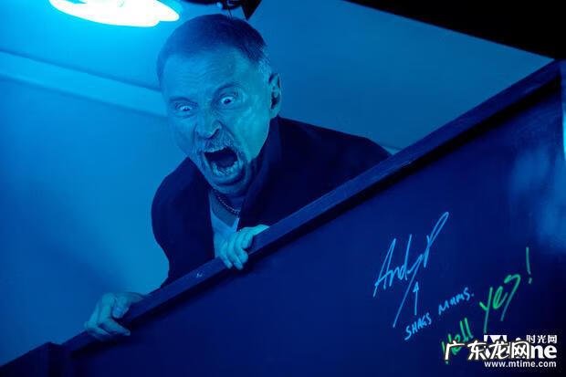 雷顿教授与恶魔之箱花草茶 雷顿教授与恶魔之箱安东尼