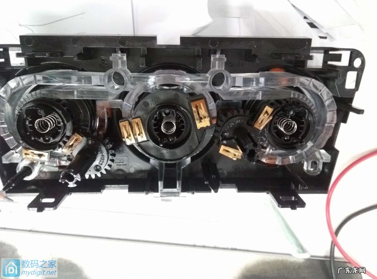 标致408水箱下水管怎么拆卸 标致408空调暖风控制阀