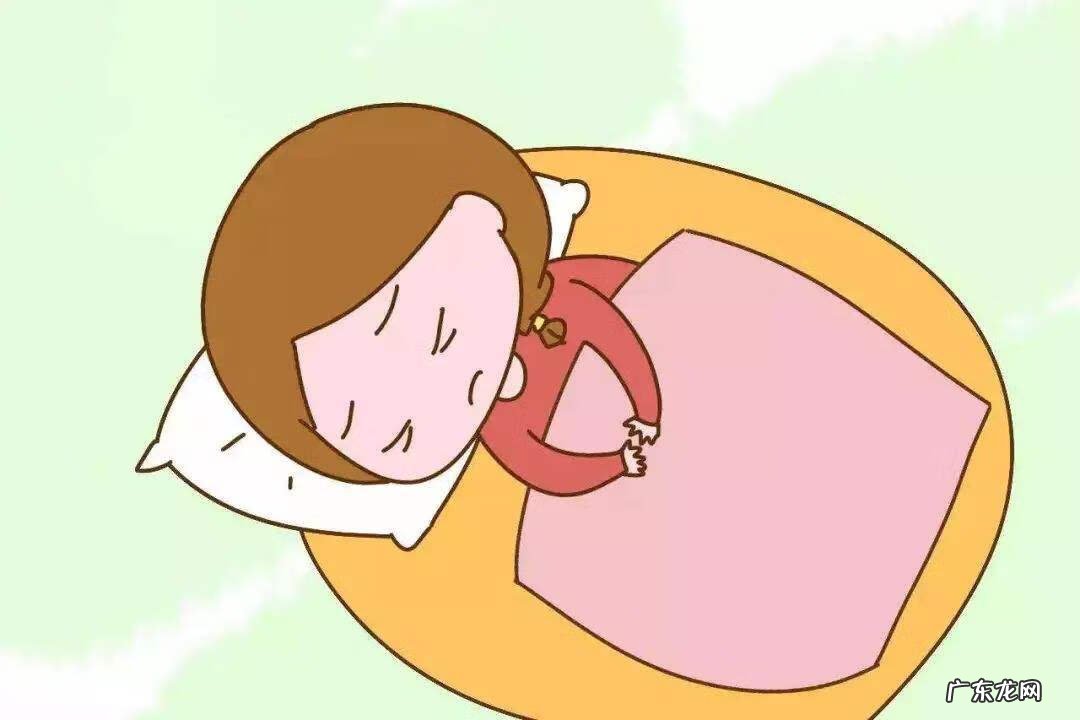 来月经有血块怎么调理 来月经有血块是怎么回事图片