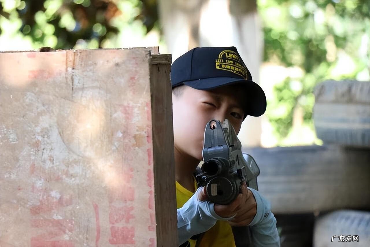 夏令营主题背景