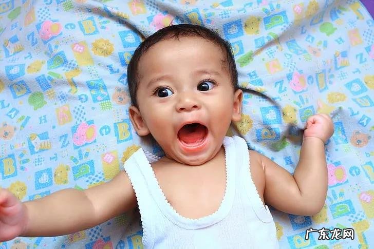 宝宝肺炎什么症状表现 宝宝肺炎的症状有哪些症状