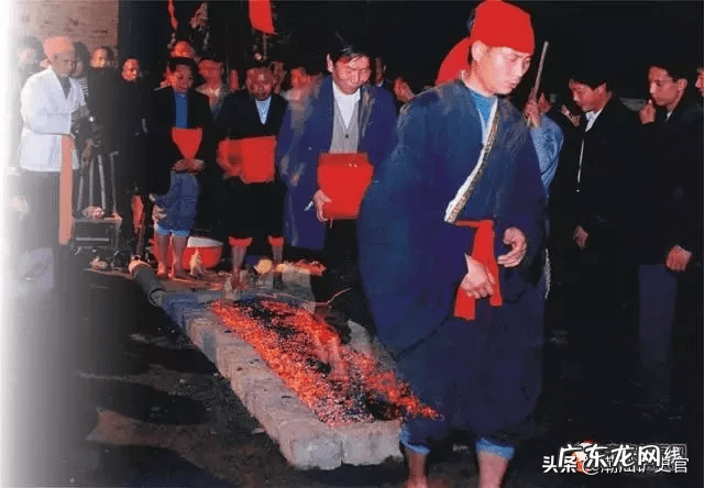 香火堂与祠堂的区别 祠堂进香火是什么意思