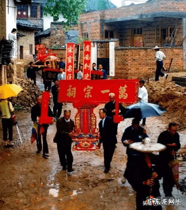 香火堂与祠堂的区别 祠堂进香火是什么意思