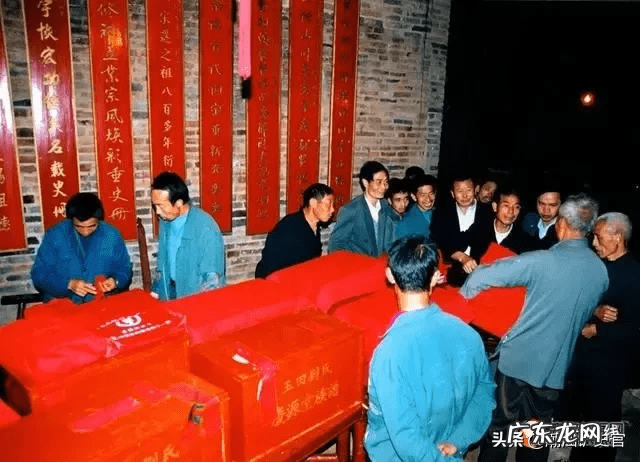 香火堂与祠堂的区别 祠堂进香火是什么意思