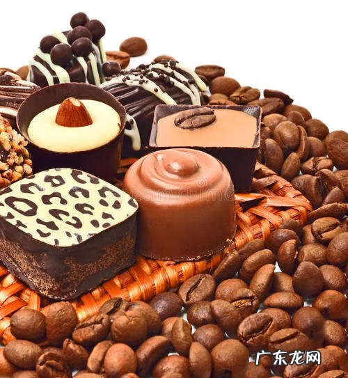 睡觉睡多了可以减肥吗 晚上饥饿状态睡觉减肥吗